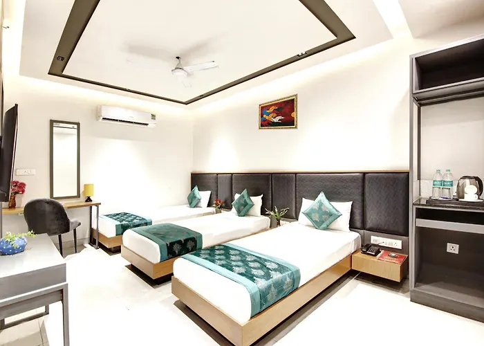 Applewood Hotel & Suites - Free Airport Transffer