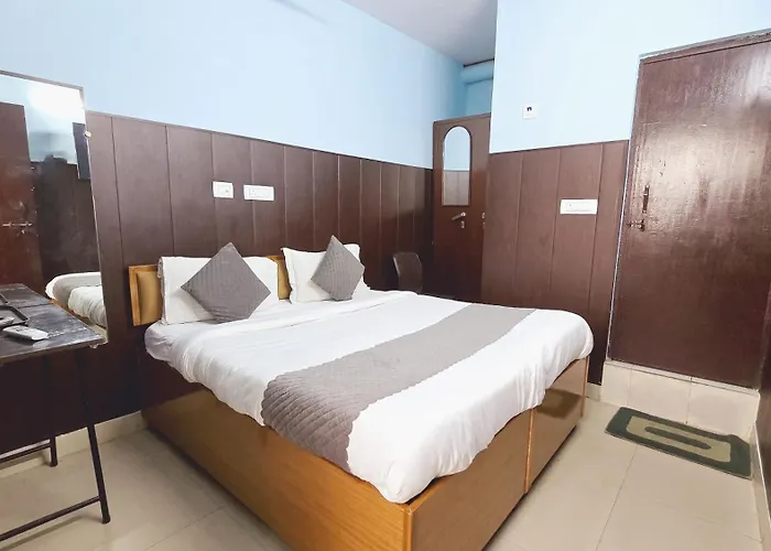 Hotel Commodo Near Durgabai Deshmukh