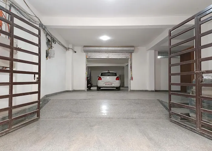 Hotel Red Velvet-Airport Drop Free Delhi