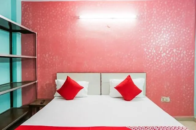 Lotus Stay - 1 Min Walk In From Nizamuddin Railway Station