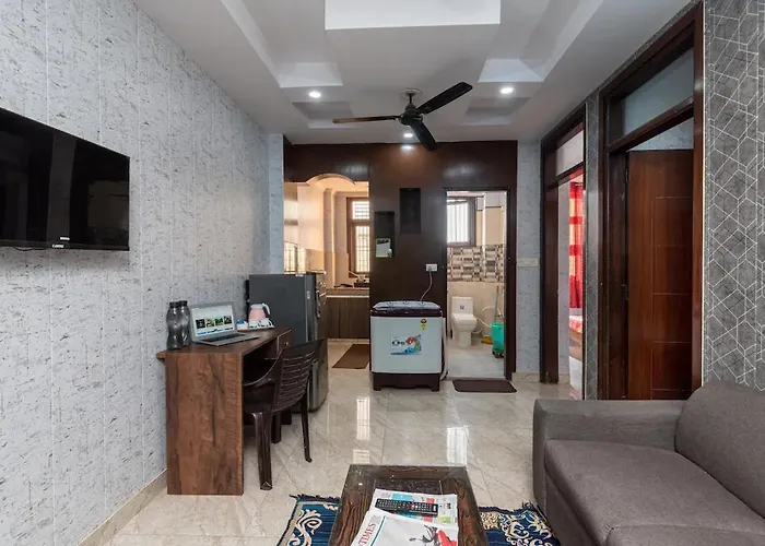 103 Cozy Flats Bnb 2 Bhk Flat,Near Airport Delhi