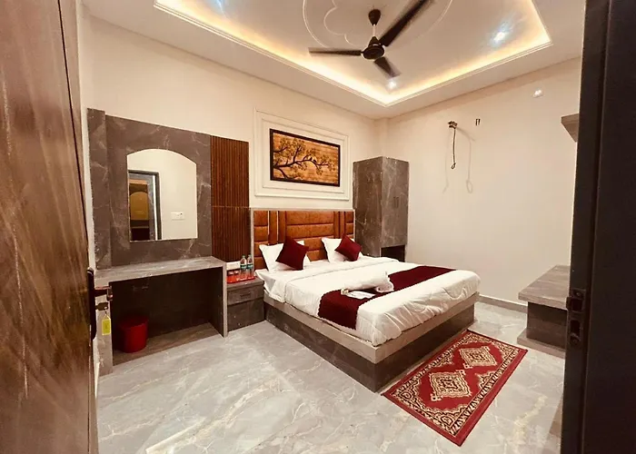 Hotel Sapphire Inn By Asr Hospitality