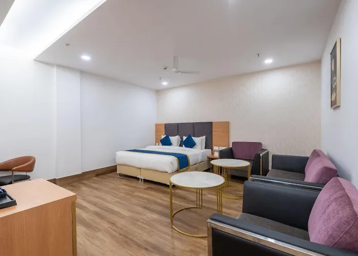 The Sandalwood By Mavenco Hospitality I Near Delhi Airport