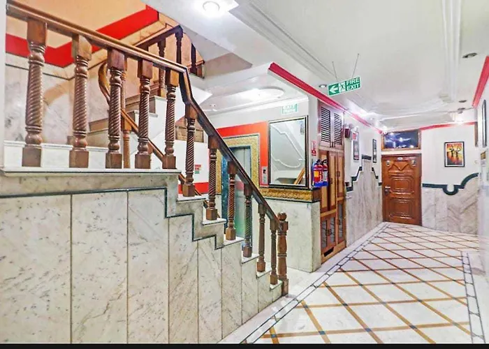Super Hotel O Blue Sapphire Delhi