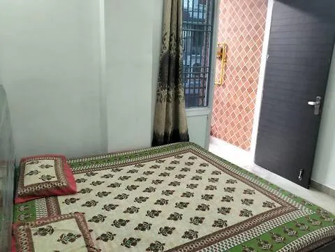 Maa Niwas