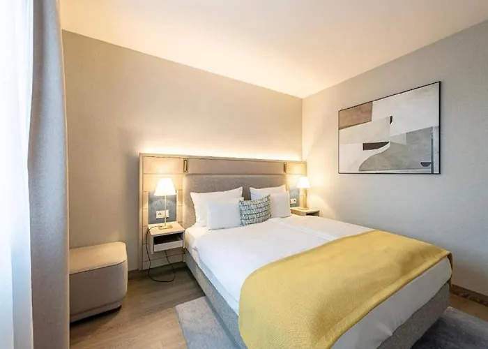 Hotel Grand Tucasa Near International Airport
