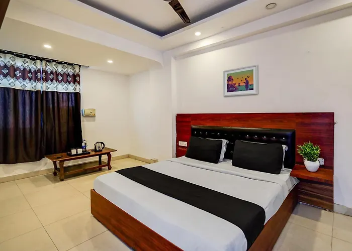 Hotel O Airport Hotel Blue Pebble