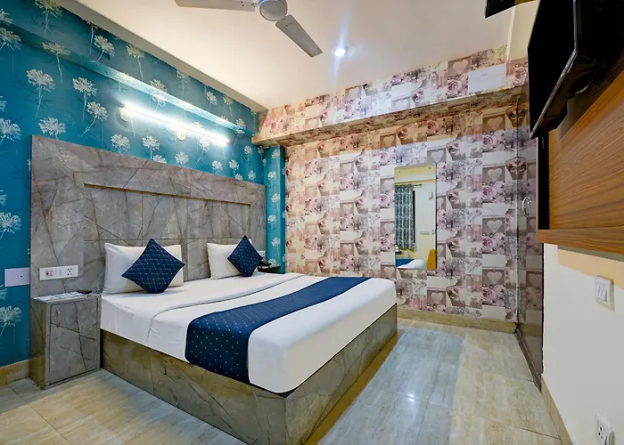 Hotel Emerald Suites At Airport