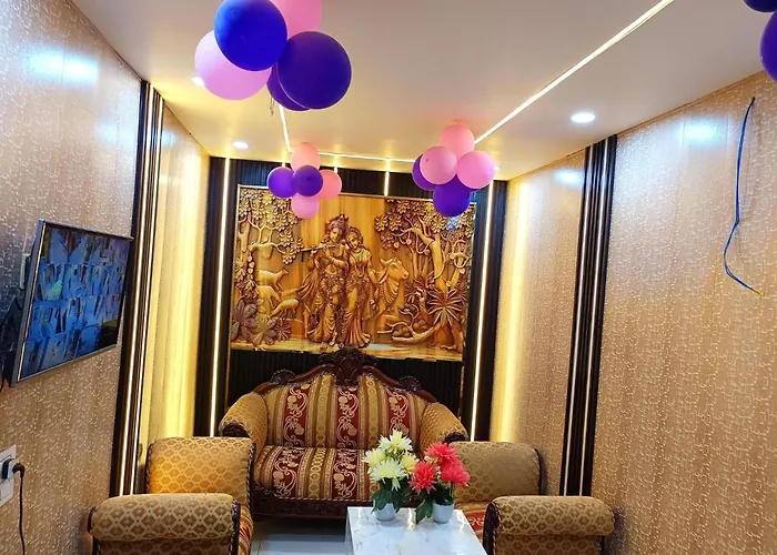 Haveli Heritage --- 200 Meters From Nizamuddin Railway Station