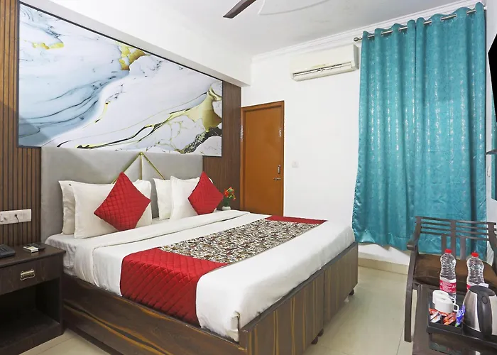 Hotel Vasudha Inn -Near Delhi Airport