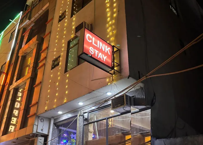 Clink Airport Stay House -New Delhi