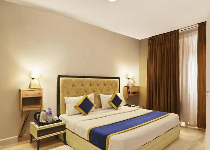Hotel Almora Sky Near By Delhi International Airport With - Free Airport Pickup And Drop