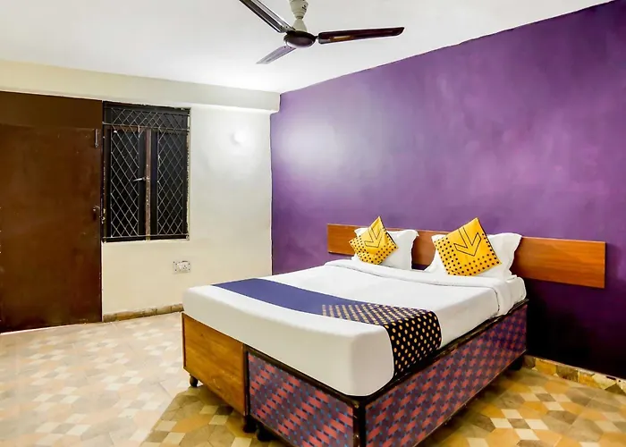 Spot On Hotel Harry\'S 1 Near Select Citywalk Mall