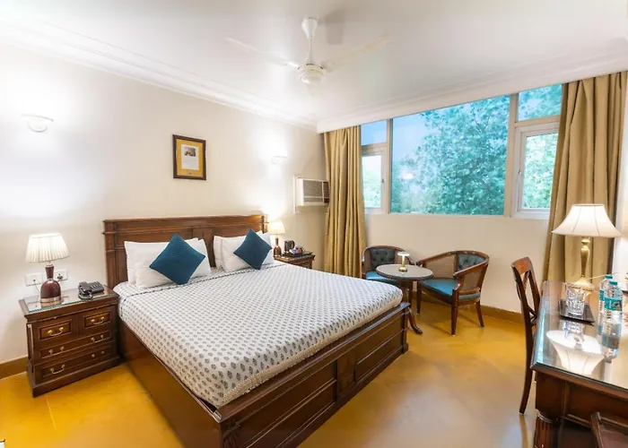 Hotel Ajanta - Free Airport Pick Up Service