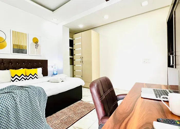 Olive Service Apartments - Greater Kailash