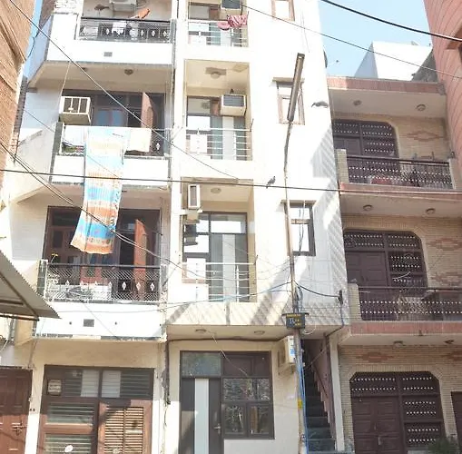 Goel Residency
