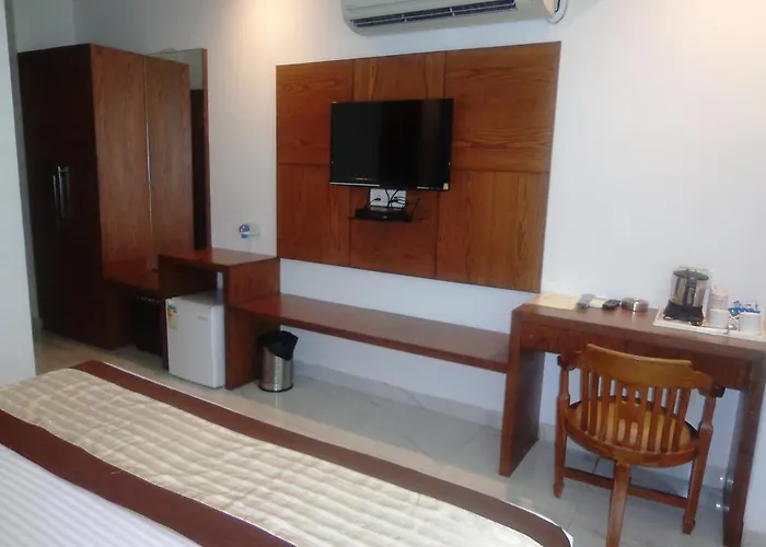 Excel Inn