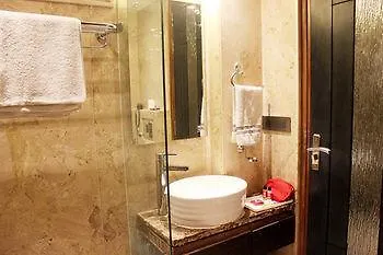 Oyo Rooms Peera Garhi