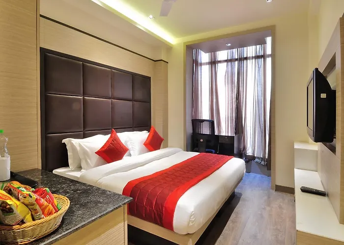 Hotel Royal Grand - Opposite Axis Bank East Patel Nagar