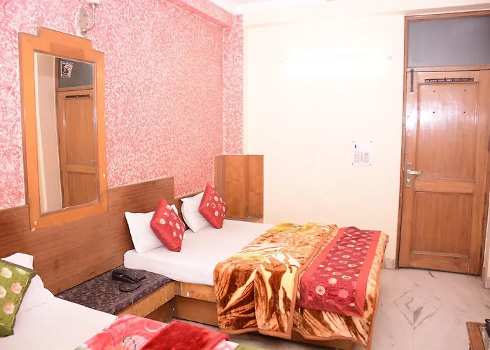 Hotel Sriswal View