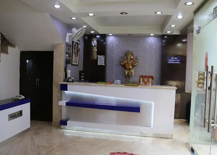 OYO 5987 Seven Seas Inn