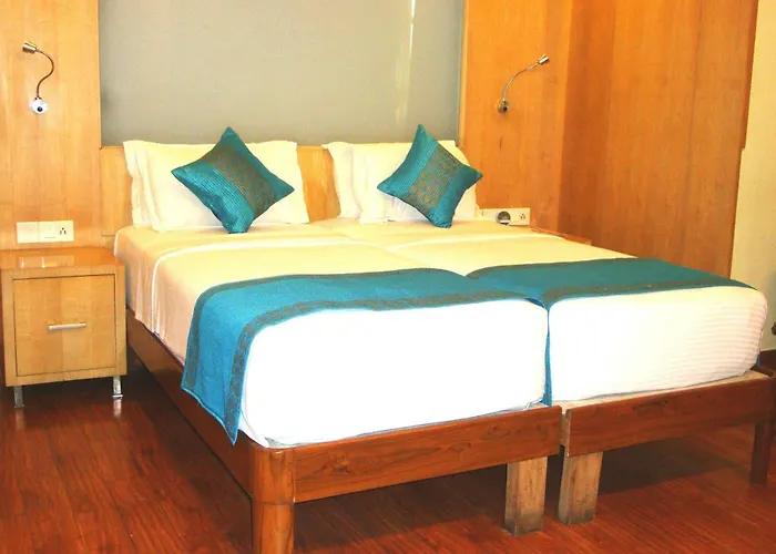 Hotel Emarald, New Delhi