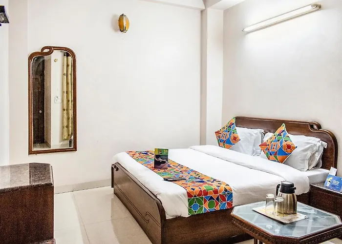 Fabhotel Hindustan International Paharganj