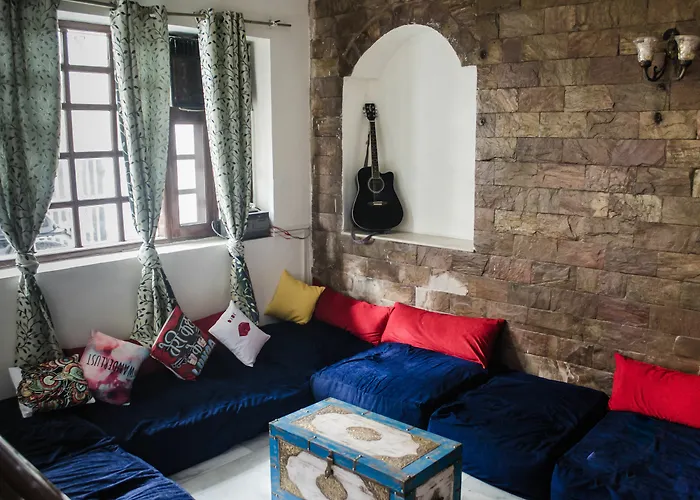Boribista Hostel