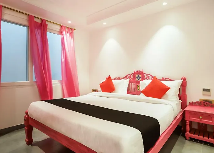 Capital O 46981 Pinky Villa