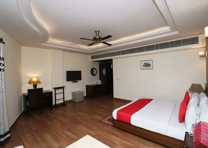 Hotel Caves Near Igi Airport Delhi