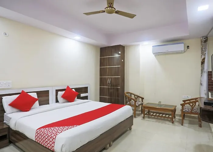 Hotel Rampal Palace