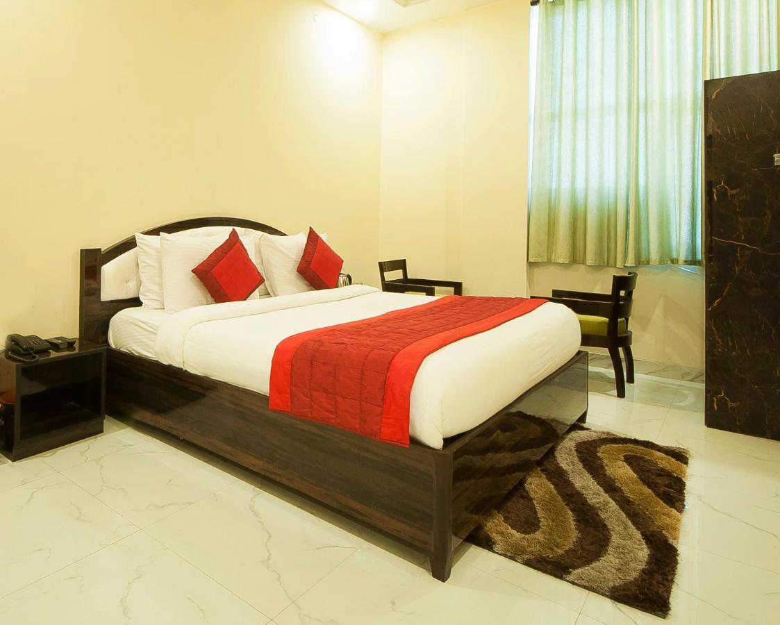 Hotel White & Blue Hotel 4*