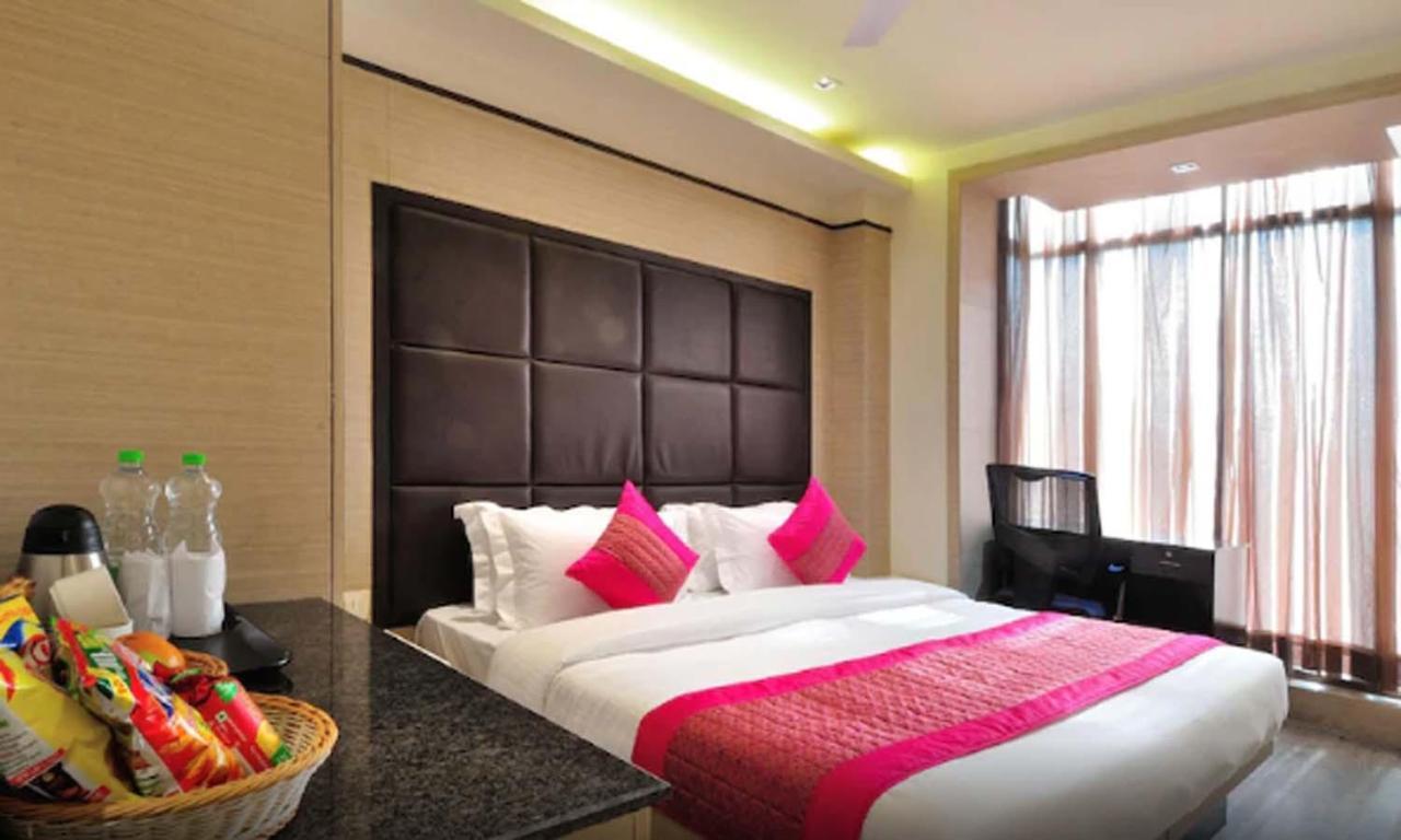 Royal Grand - Opposite Axis Bank East Patel Nagar