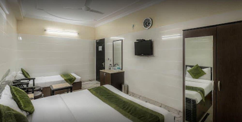 Rama Deluxe Hotel 3*