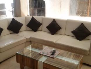 Hotel Saffron 3*