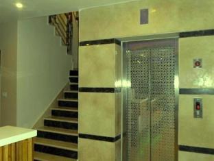Saffron Hotel 3*