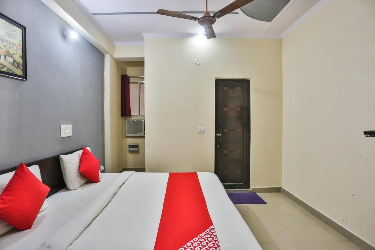 Hotel Flagship Diamond Deluxe Near Palam Metro Station New Delhi