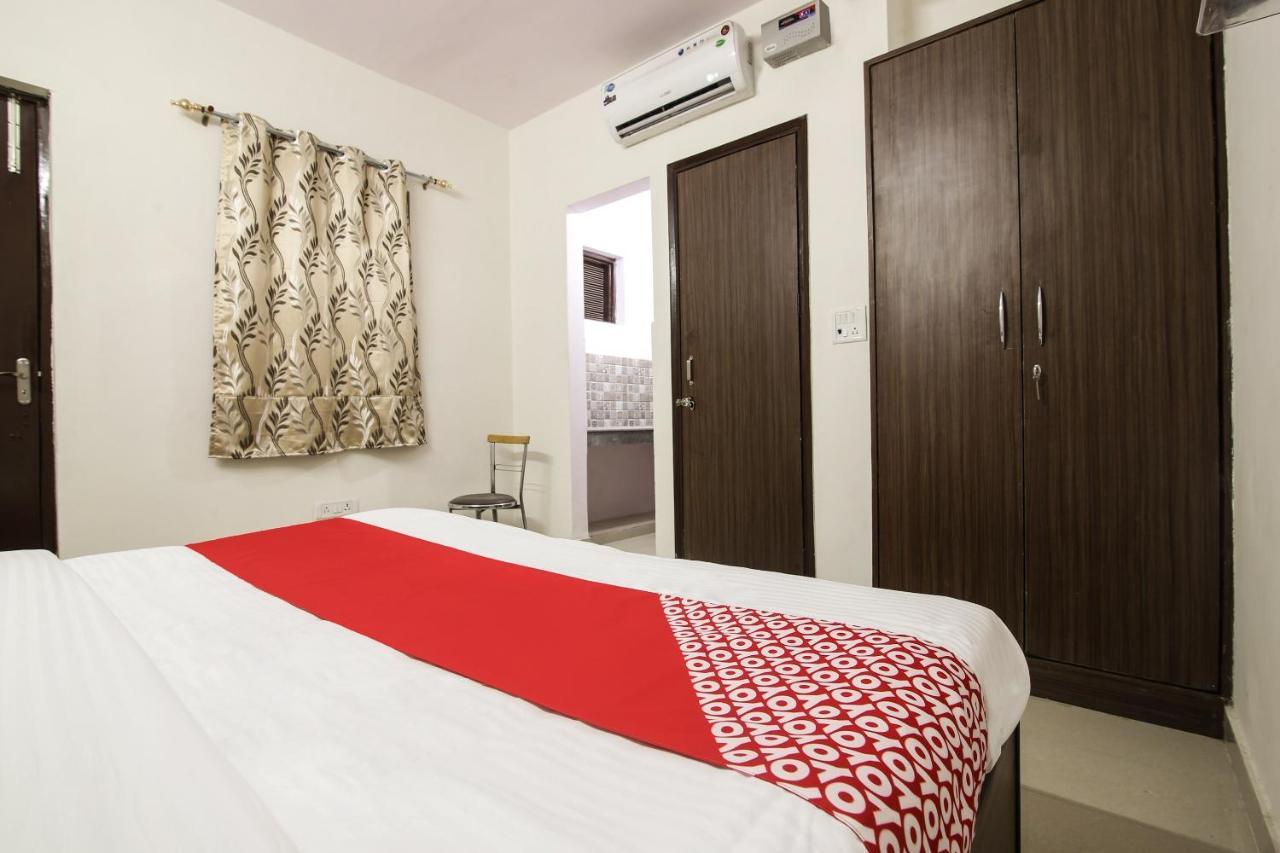 Oyo 15668 Heaven Hotel 3*