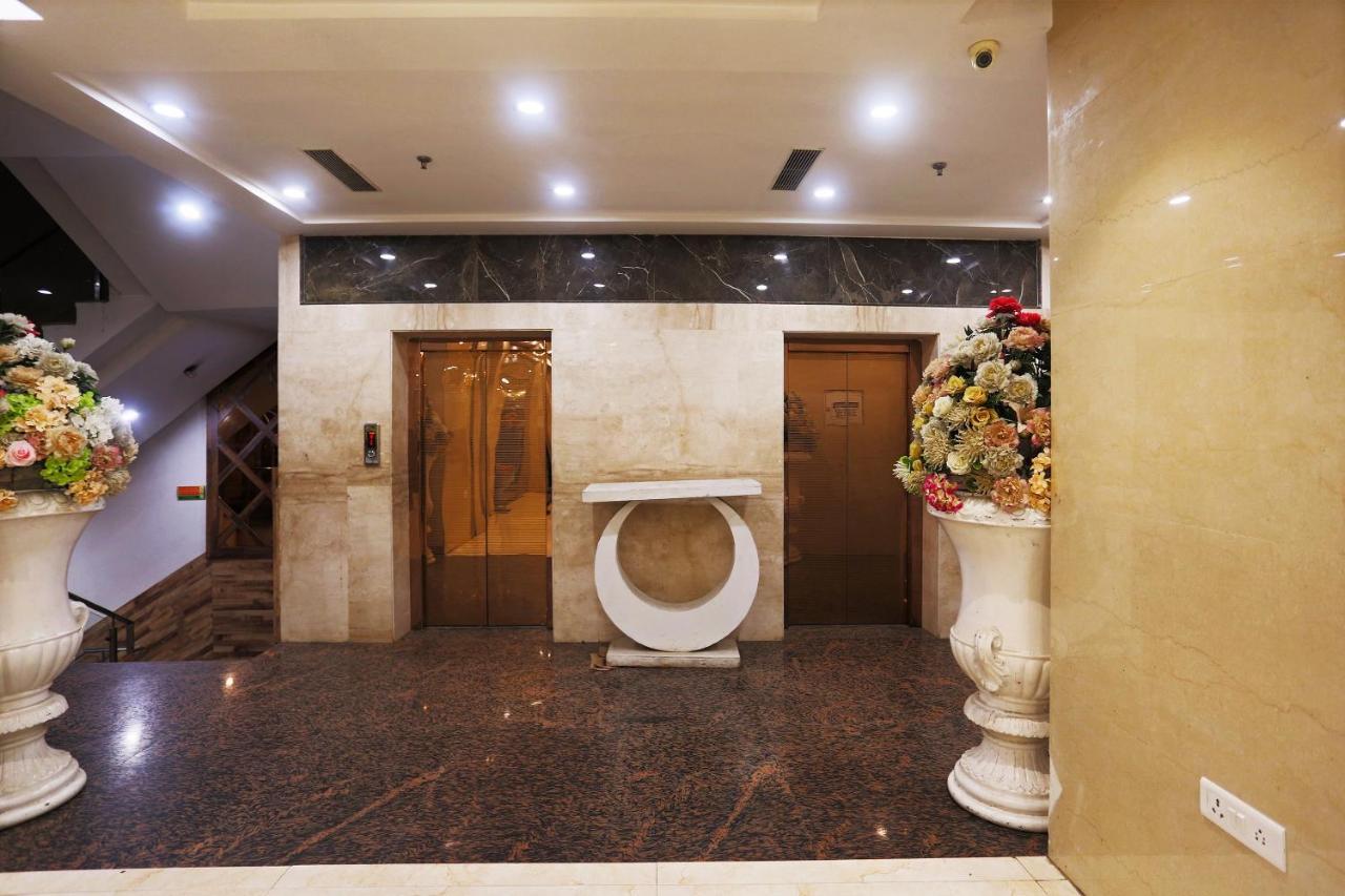 Hotel Capital O Green Palms Near Jhilmil Metro Station 3*