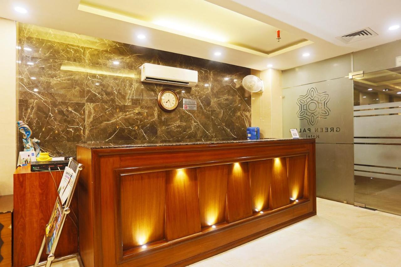 Hotel Capital O Green Palms Near Jhilmil Metro Station 3*
