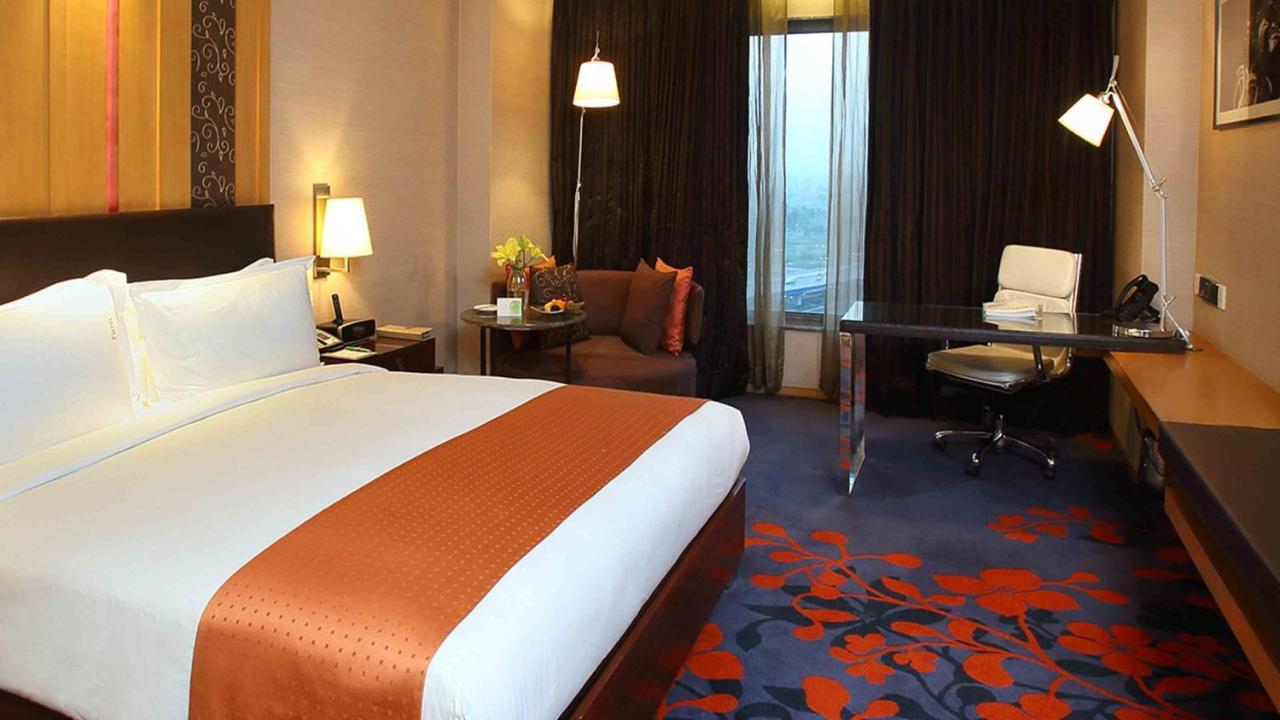 Mayur Vihar Noida By Ihg Hotel