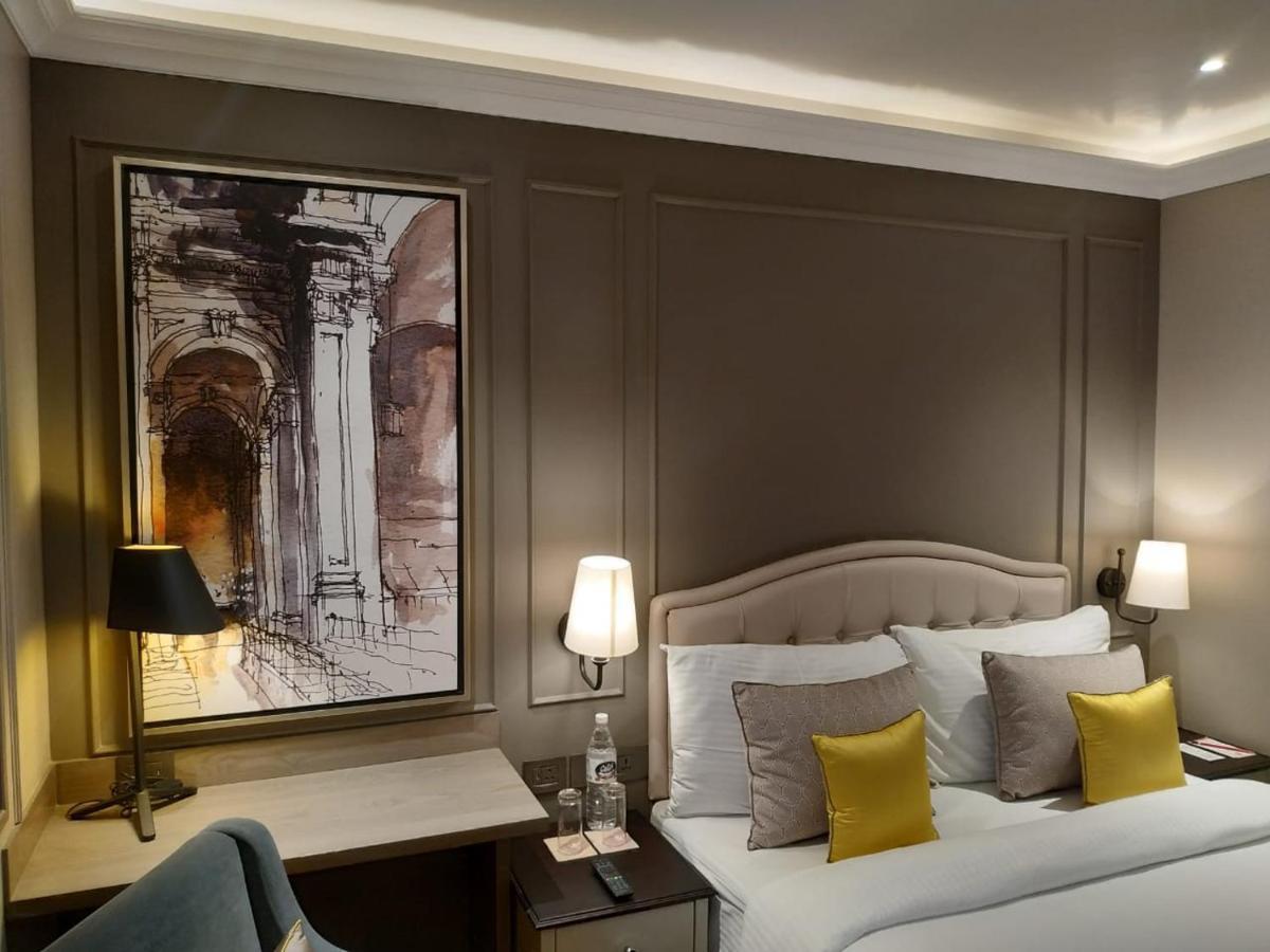The Corus Hotel New Delhi