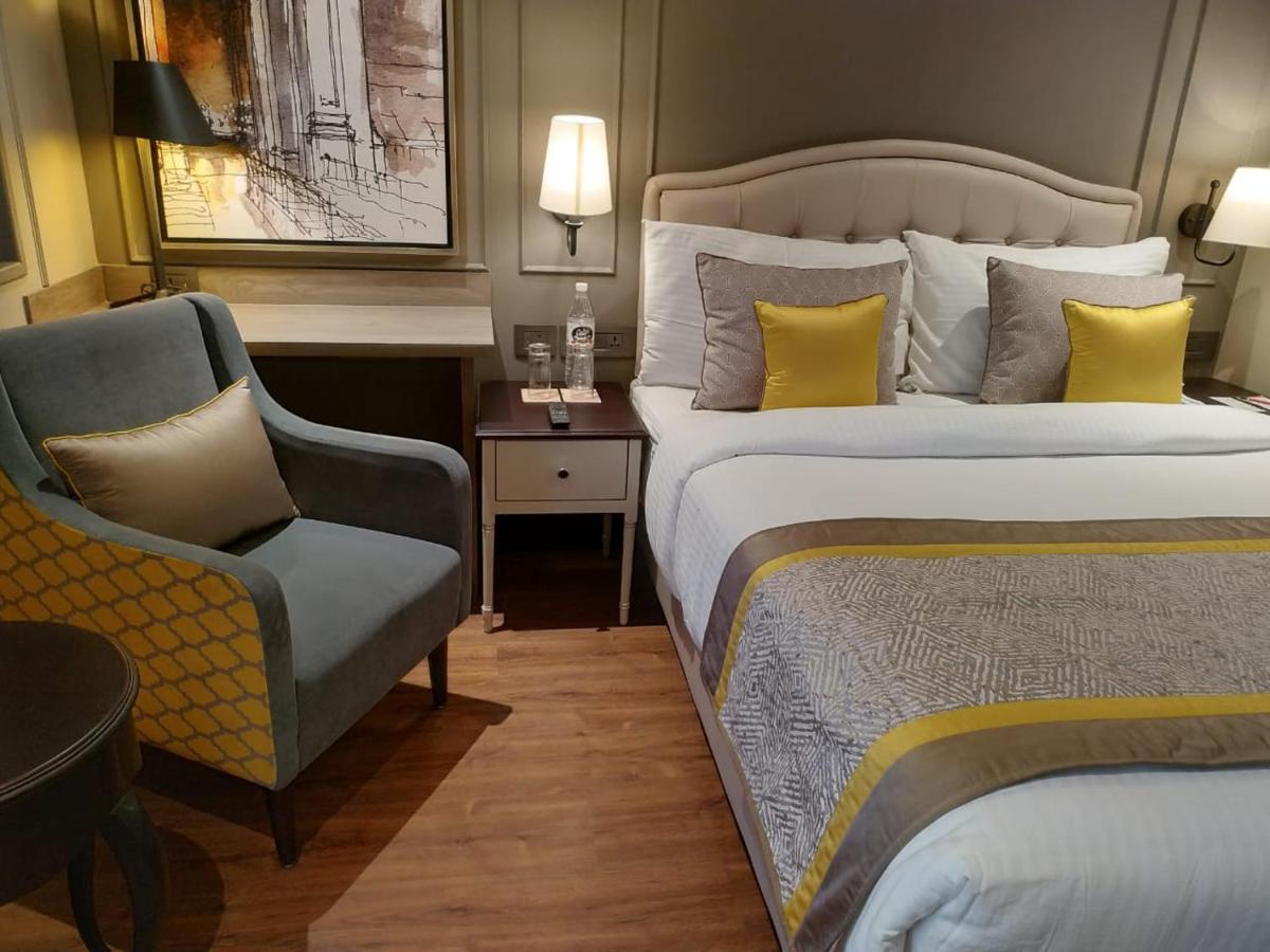 The Corus Hotel 3*