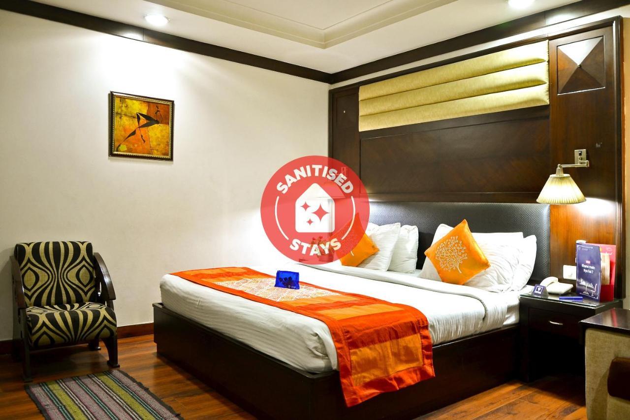 Capital O 2741 Corporate Point 3*