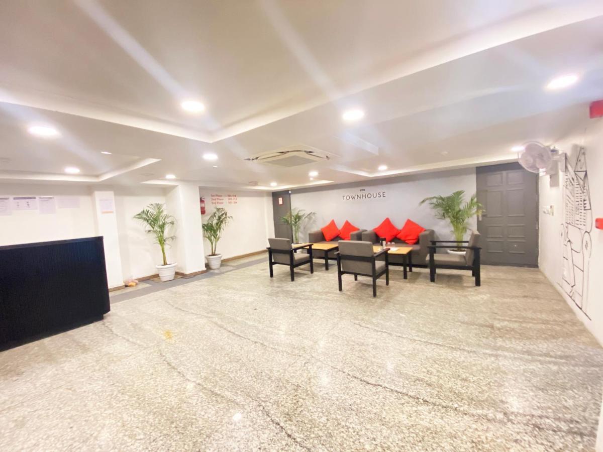 Golden Saffron By Qotel-punjabi Bagh Hotel 3*