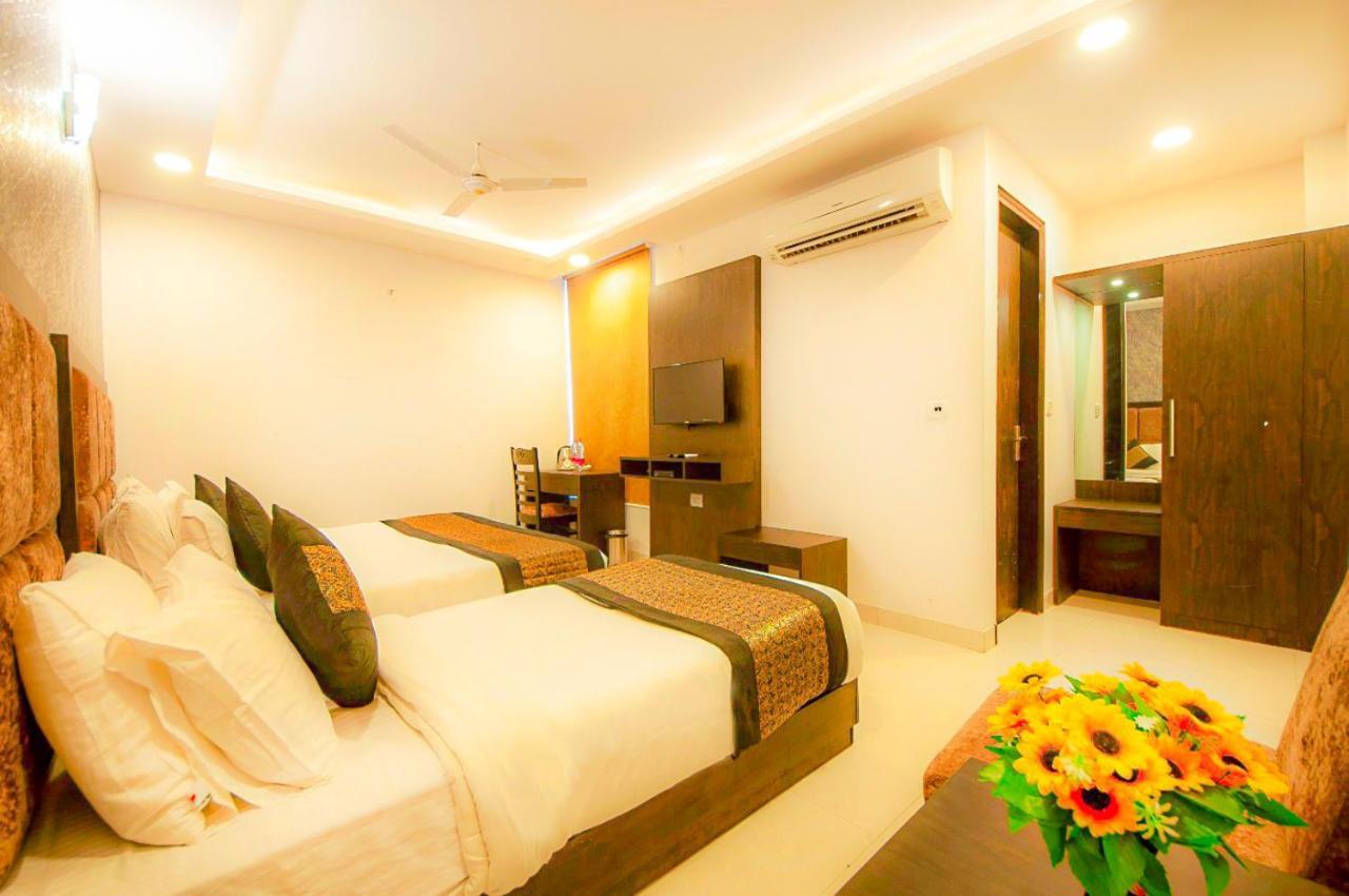 Hotel Grand Belwood Near Delhi Airport Nova Deli