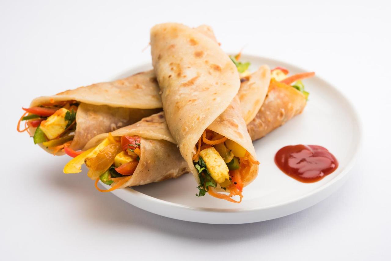 Oyo Flagship 76030 Ashok Park Metro Nova Deli