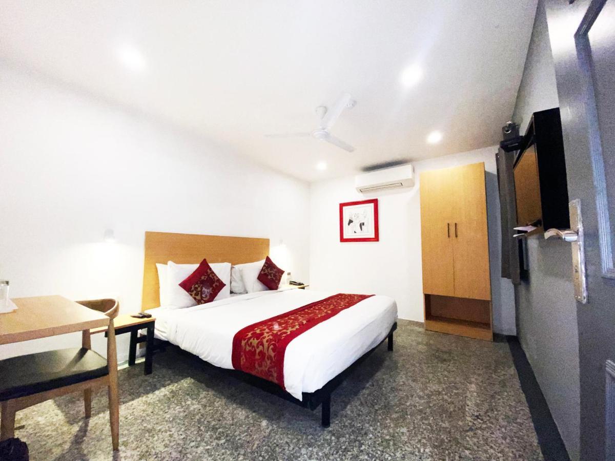 Golden Saffron By Qotel-punjabi Bagh Hotel 3*