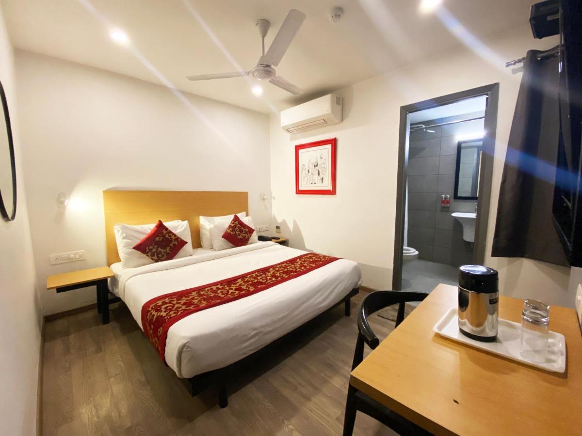 Hotel Golden Saffron By Qotel-punjabi Bagh