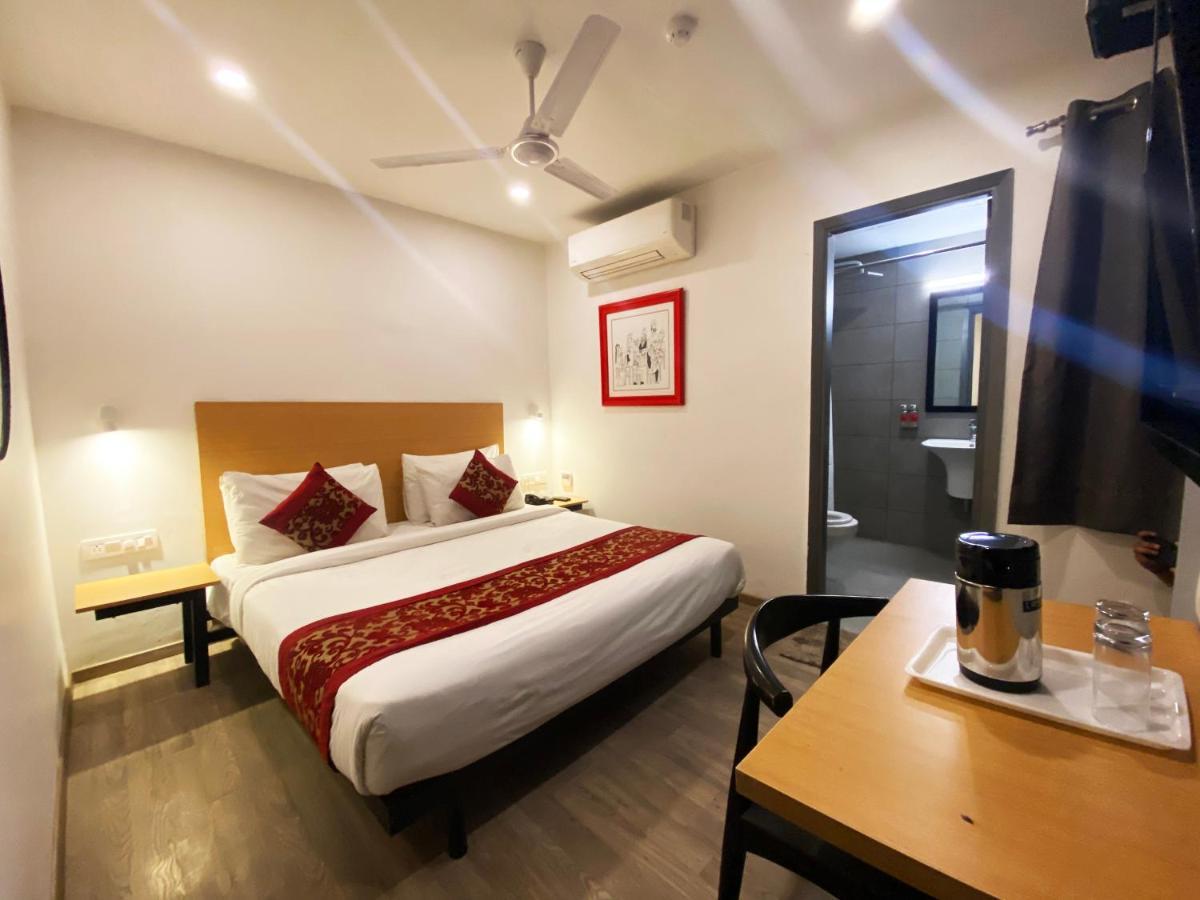 Golden Saffron By Qotel-punjabi Bagh
